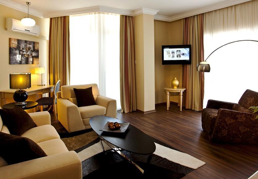 Agios Sergios Salamis Bay Conti Hotel מראה חיצוני תמונה