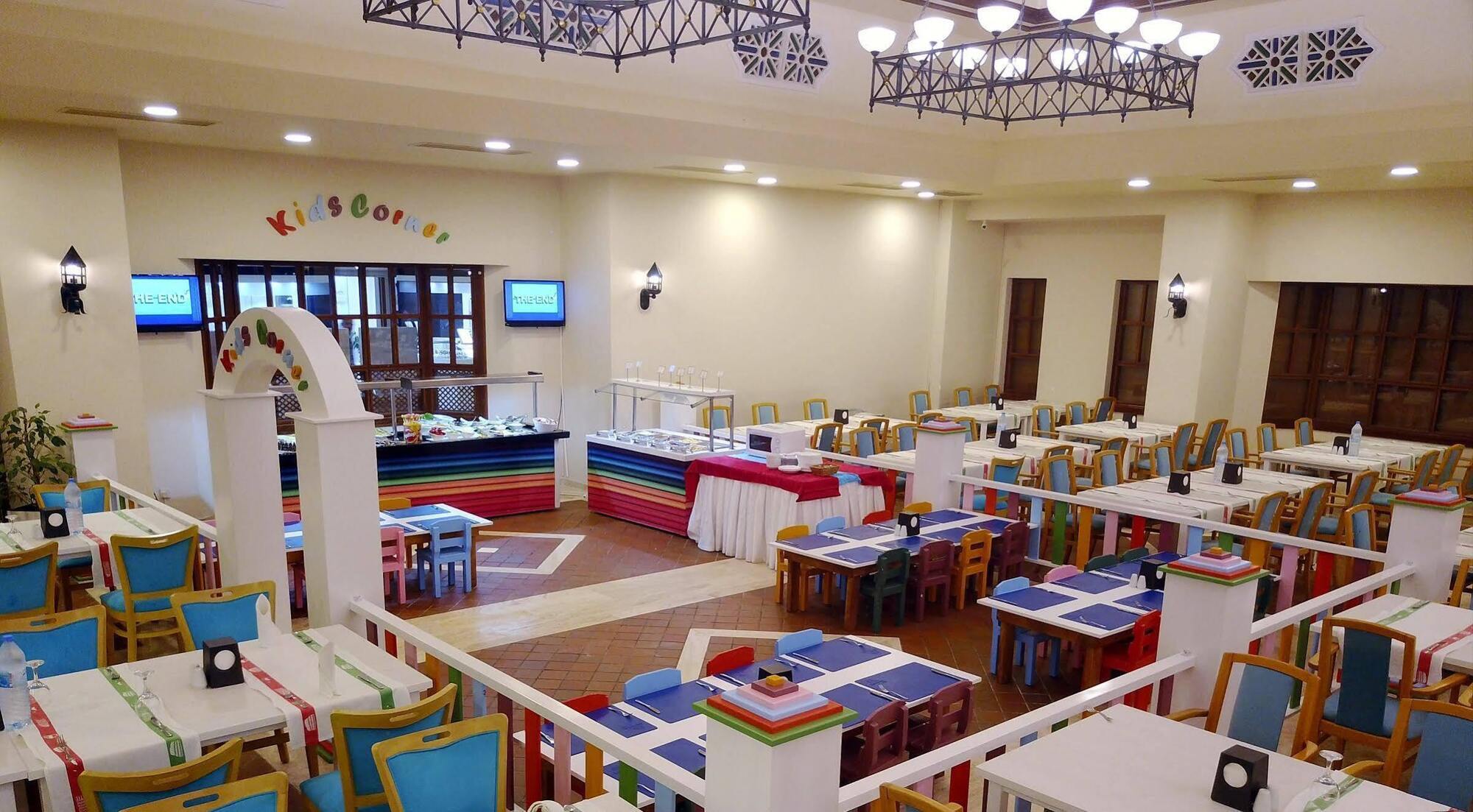 Agios Sergios Salamis Bay Conti Hotel מראה חיצוני תמונה